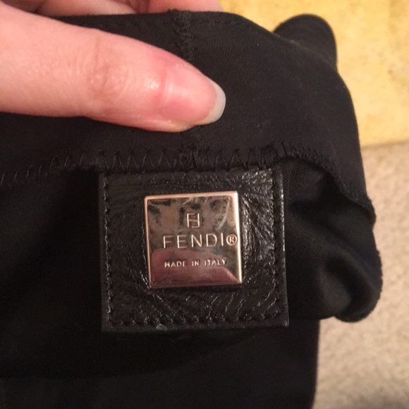 Authentic Vintage Fendi Bag - Picture 5 of 6